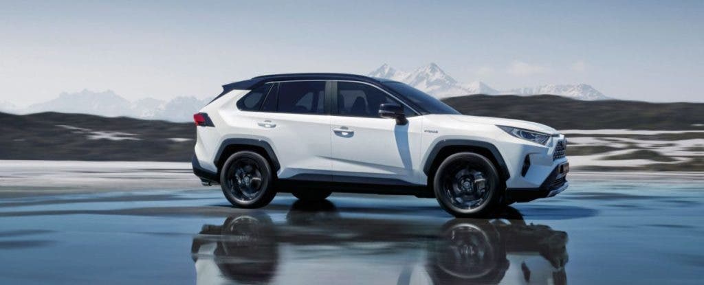 Toyota Se Convierte Por Primera Vez En El Líder De Ventas De Autos En Ee.uu. 2 SUV RAV4