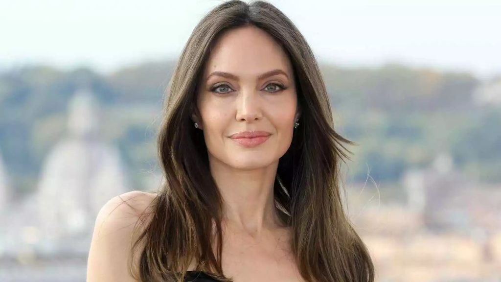 Angelina Jolie critica Hollywood y asegura "no es un lugar sano"