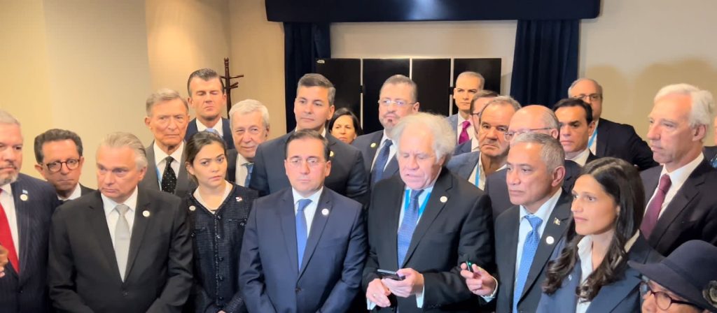 Ministro Roberto Álvarez participa en reunión de cancilleres para apoyar la democracia en Guatemala
