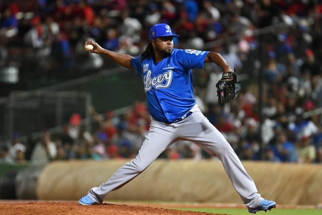 Licey vence al Escogido 3-1 en duelo de pitcheo