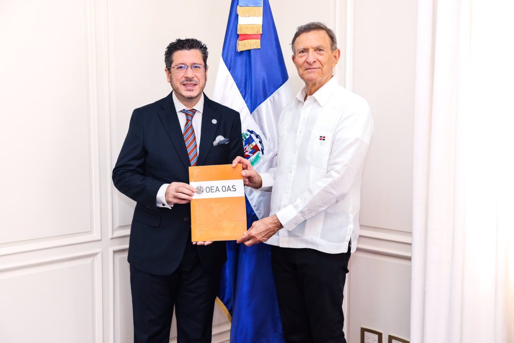 Roberto Álvarez OEA