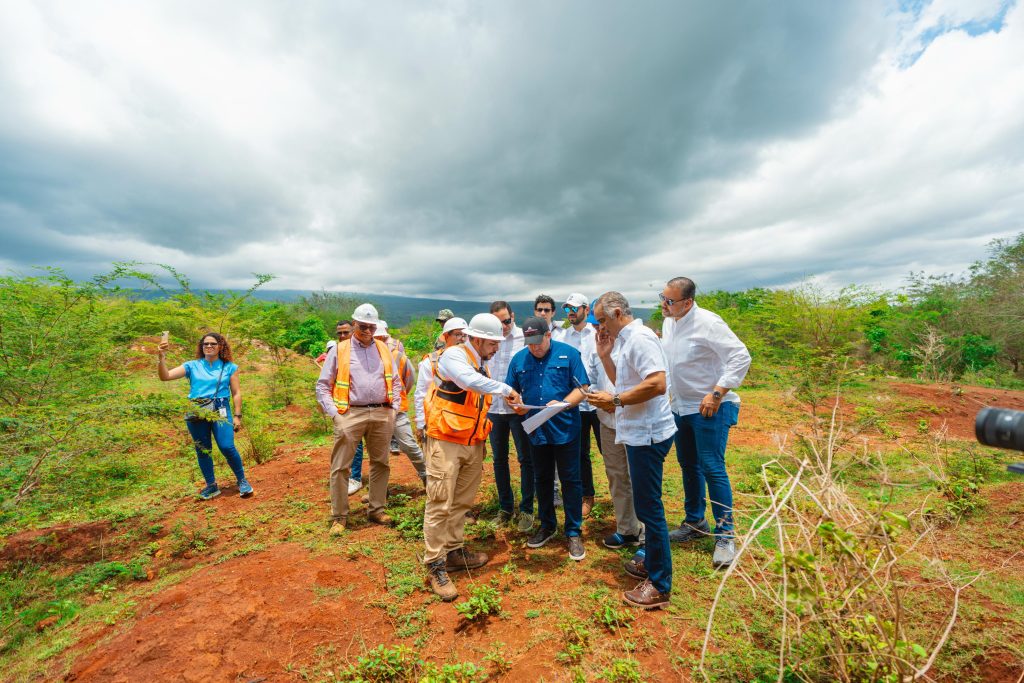 tierras raras Pedernales